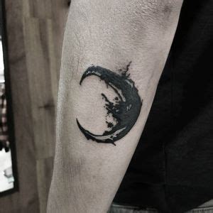 black moon ink|moon ink tattoo house.